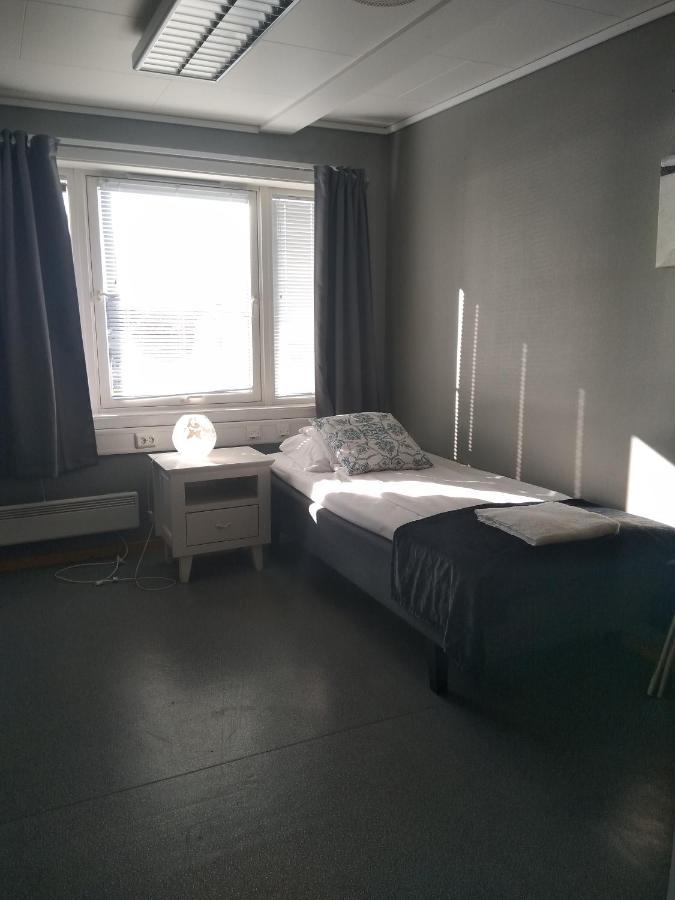 Verkshotell Guesthouse Jørpeland Екстериор снимка